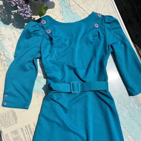 Vintage Dresses & Skirts - Vintage Teal Belted Button Back Dress